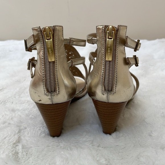 LIBBY EDELMAN WEDGE SANDALS - Picture 3 of 5